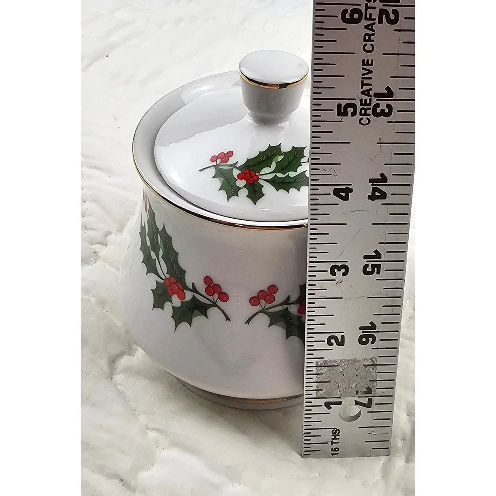 Christmas Holly Fine‎ Porcelain Sugar Bowl Japan Gold Trim Holiday Decor